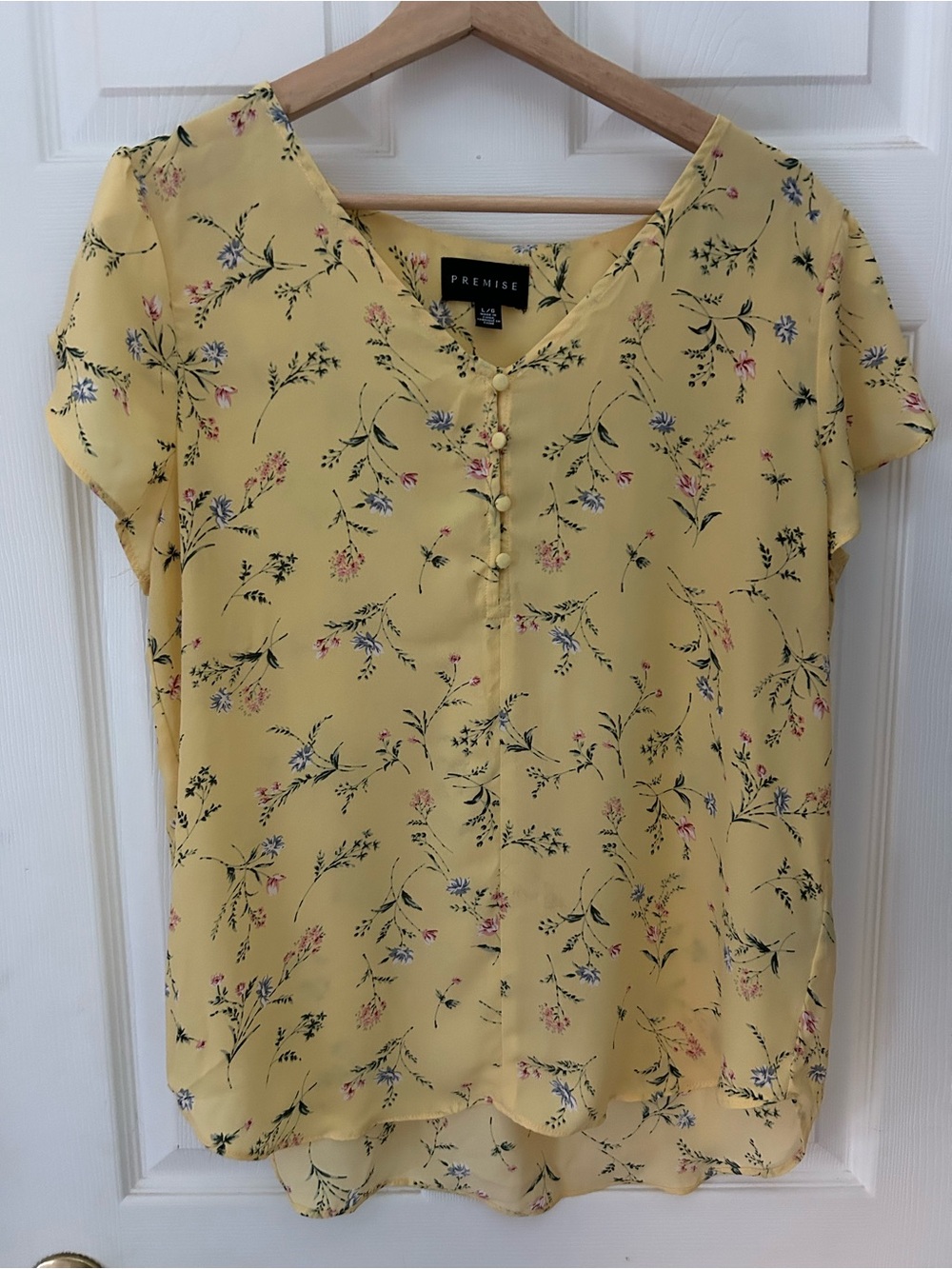 Premise Yellow Floral Button-Front Short Sleeve Blouse